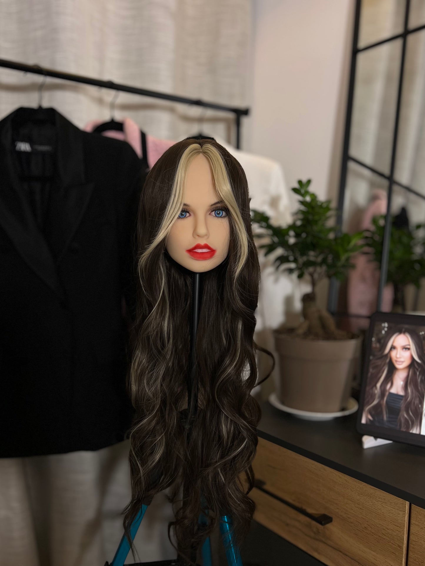 Long Wavy Brown Highlighted Blonde Wig