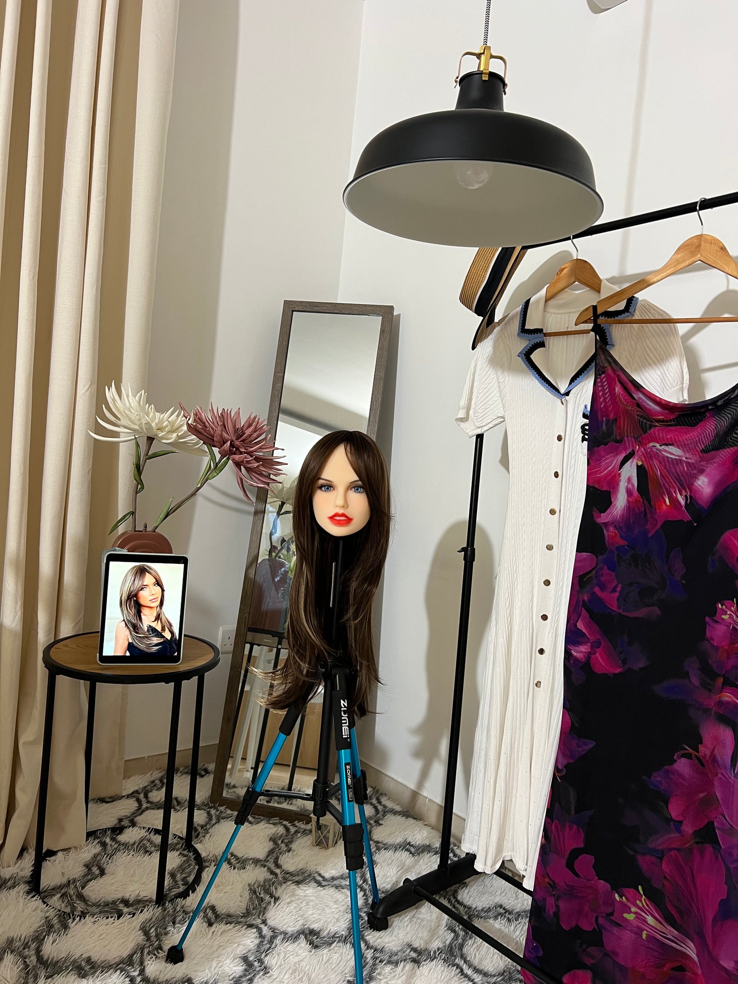 Brown highlight blonde wig